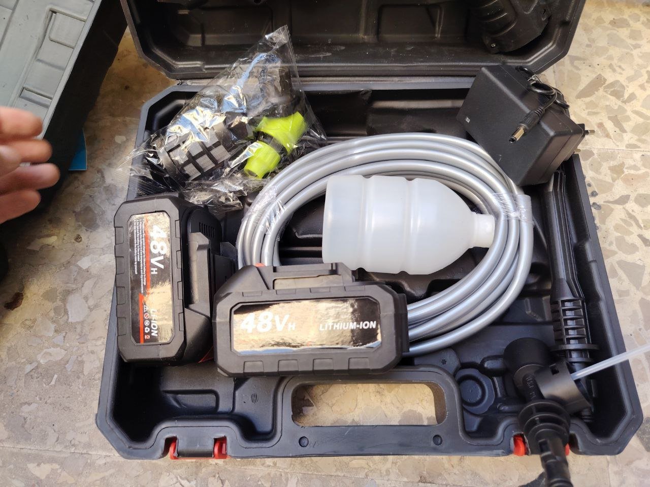 مغسل تقيل وفخم فرد مياه بطارية واحدة - الصورة 4